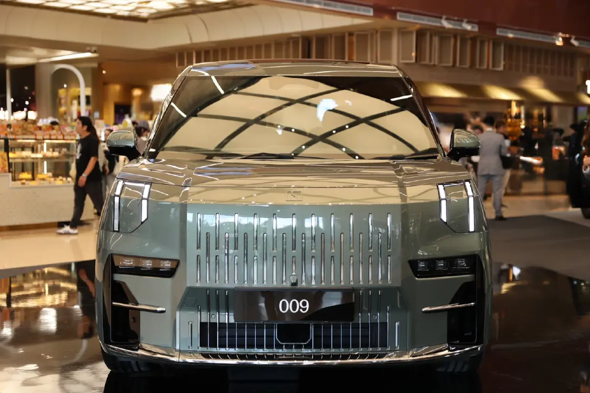 ZEEKR 009 Standard 7-Seater นวัตกรรม Luxury EV MPV เริ่ม 2.39 ลบ.