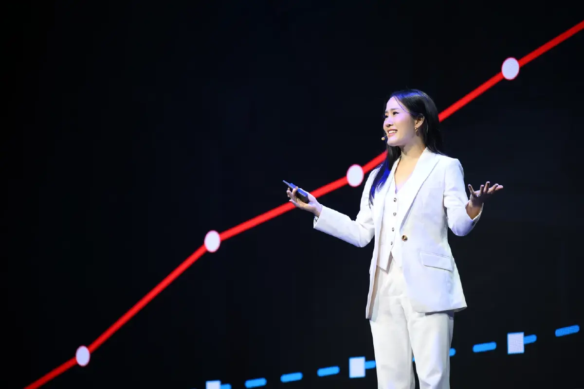 มุมคิด "สุธิดา มงคลสุธี" ปลุกซินเน็คสู่ยุค AI–Driven Growth ทุ่ม 100 ล้านปั้นโอกาสใหม่เจาะเมกะเทรนด์โลก