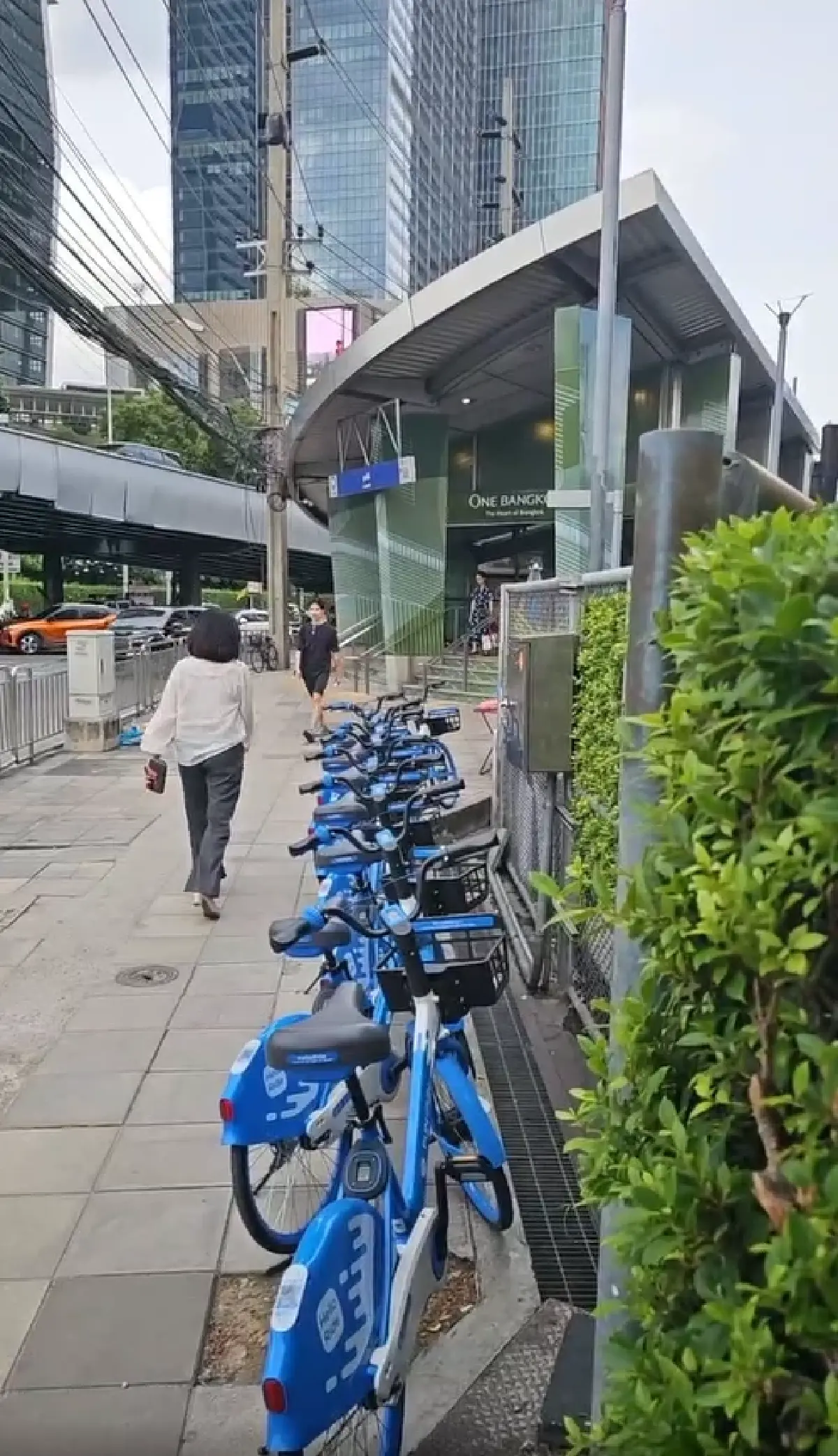 กทม.เปิด Covered Walkway สาทรใต้ เชื่อม 2 สถานี พร้อมใช้ปลายปี 68
