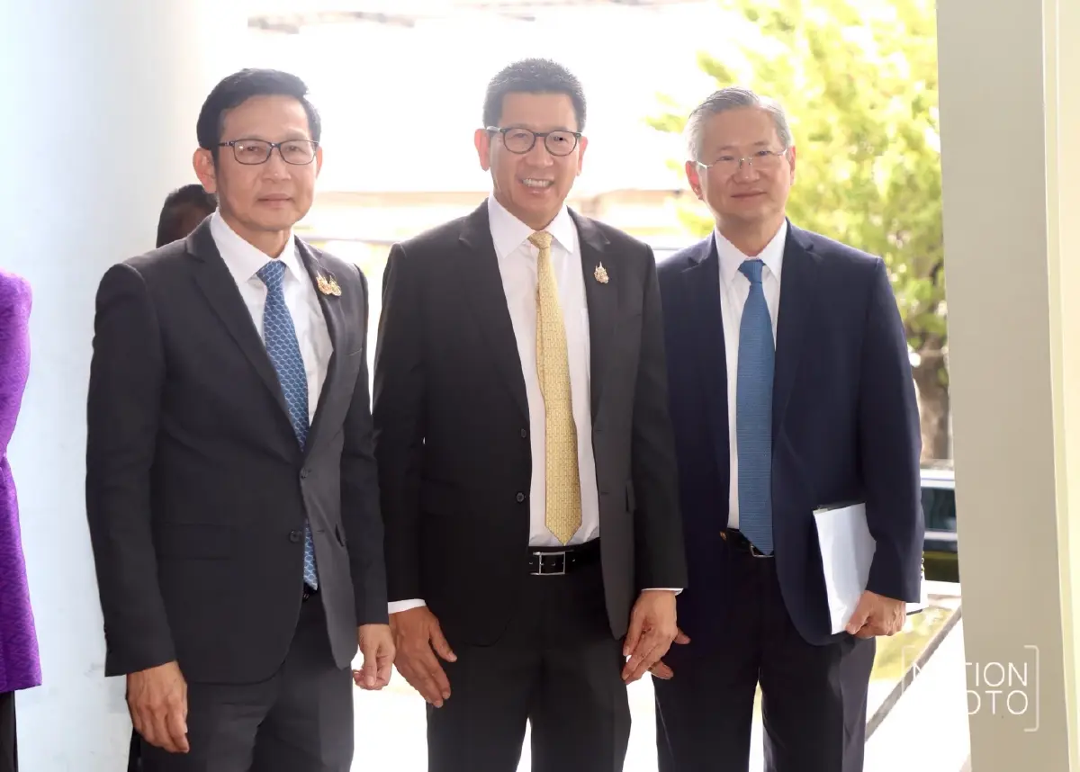 “อนุทิน” นำ ครม.เศรษฐกิจ ถกแบงก์ วันนี้ หาทาง “ฝ่าวิกฤตเศรษฐกิจไทย”