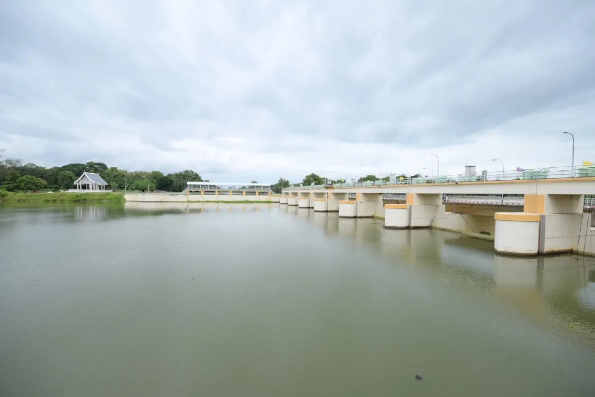 ล่องสำรวจเขื่อนแม่กลอง “หัวใจความมั่นคงของน้ำ” ในภาคตะวันตก