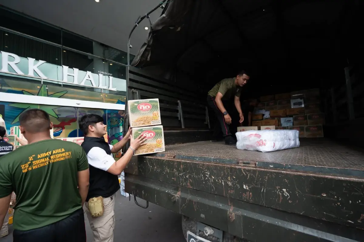 กลุ่มพูลผลมอบสิ่งของ 1 ล้านบาท หนุนกำลังใจทหารกองทัพภาคที่ 2