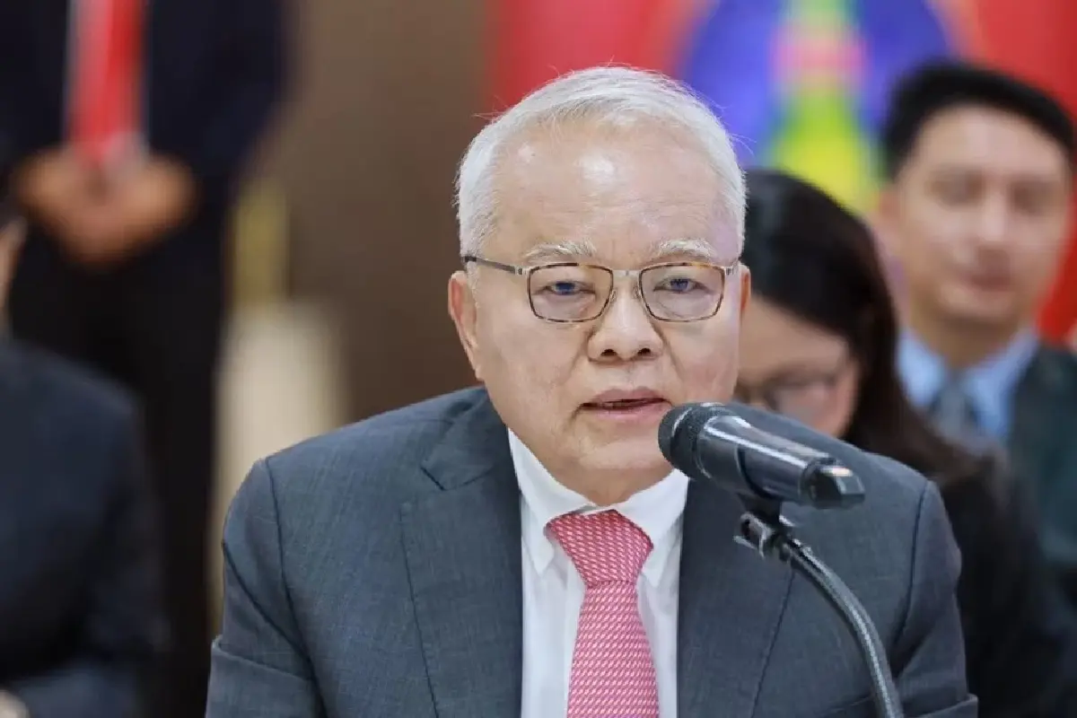 เสถียร เสถียรธรรมะ ประธานเจ้าหน้าที่บริหาร บริษัท คาราบาวกรุ๊ป จำกัด (มหาชน)