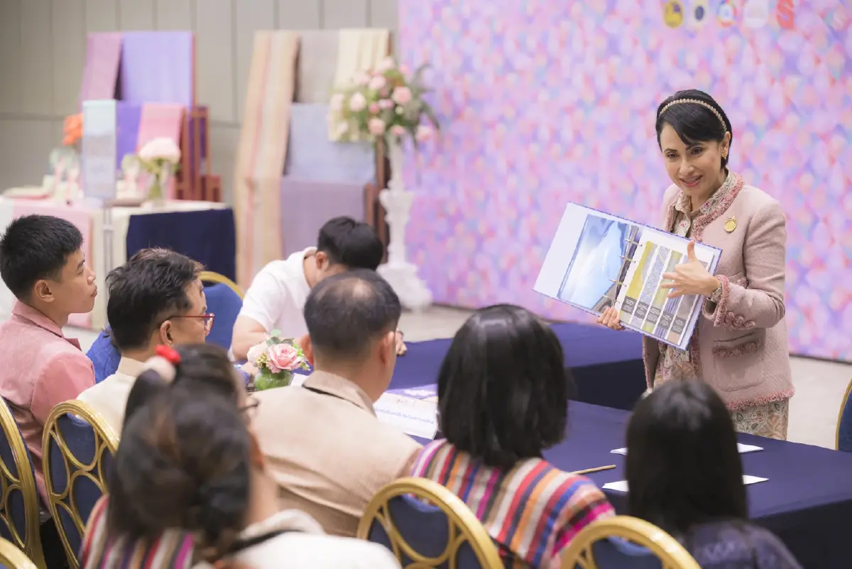 ผ้าไทยใส่ให้สนุก เวทีอุดร ยกระดับภูมิปัญญาผ้าสู่แฟชั่นร่วมสมัย