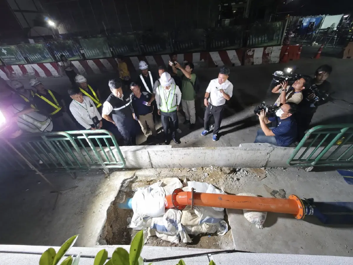 อนุทิน– ชัชชาติ ลงพื้นที่ติดตาม แก้ปัญหาถนนยุบหน้า รพ.วชิรฯ