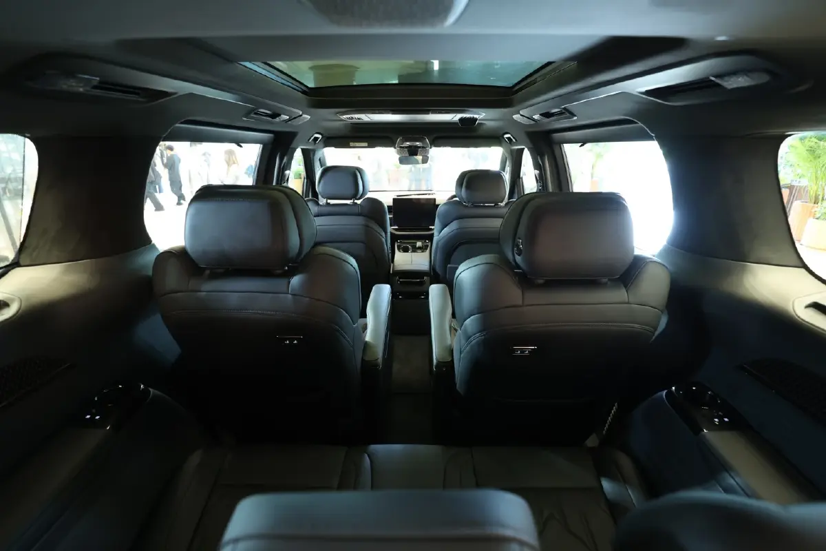 ZEEKR 009 Standard 7-Seater นวัตกรรม Luxury EV MPV เริ่ม 2.39 ลบ.