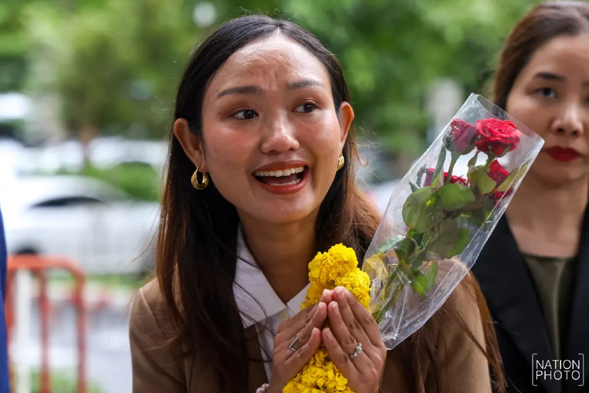 ศาลสั่งจำคุก "ลูกเกด ชลธิชา" สส.ปชน. 4 ปี คดี ม.112 ไม่รอลงอาญา