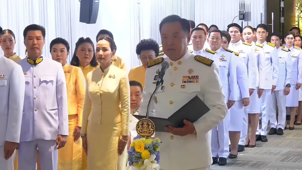 โปรดเกล้าฯ แต่งตั้ง “อนุทิน” นายกฯ คนที่ 32 หลังสภาฯ ลงมติเห็นชอบเมื่อ 5 ก.ย.