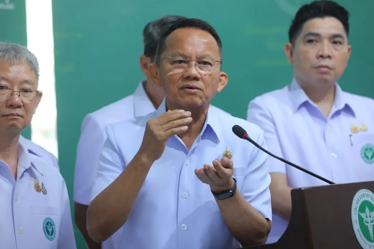 'สมศักดิ์' ตอบ 'ยุบสภา' ไม่มีการพูดคุยในพรรค เป็นอำนาจรักษาการฯ