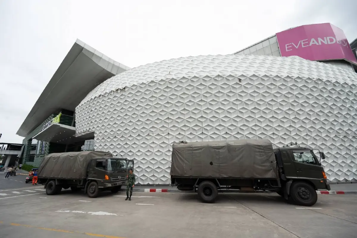 กลุ่มพูลผลมอบสิ่งของ 1 ล้านบาท หนุนกำลังใจทหารกองทัพภาคที่ 2