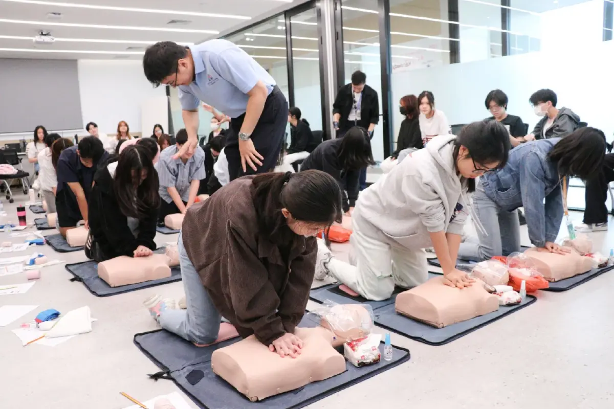 Crest School–Mastery School ฮอต! สมัครปีแรกทะลุเป้า จัด Grand Open House ฉลอง