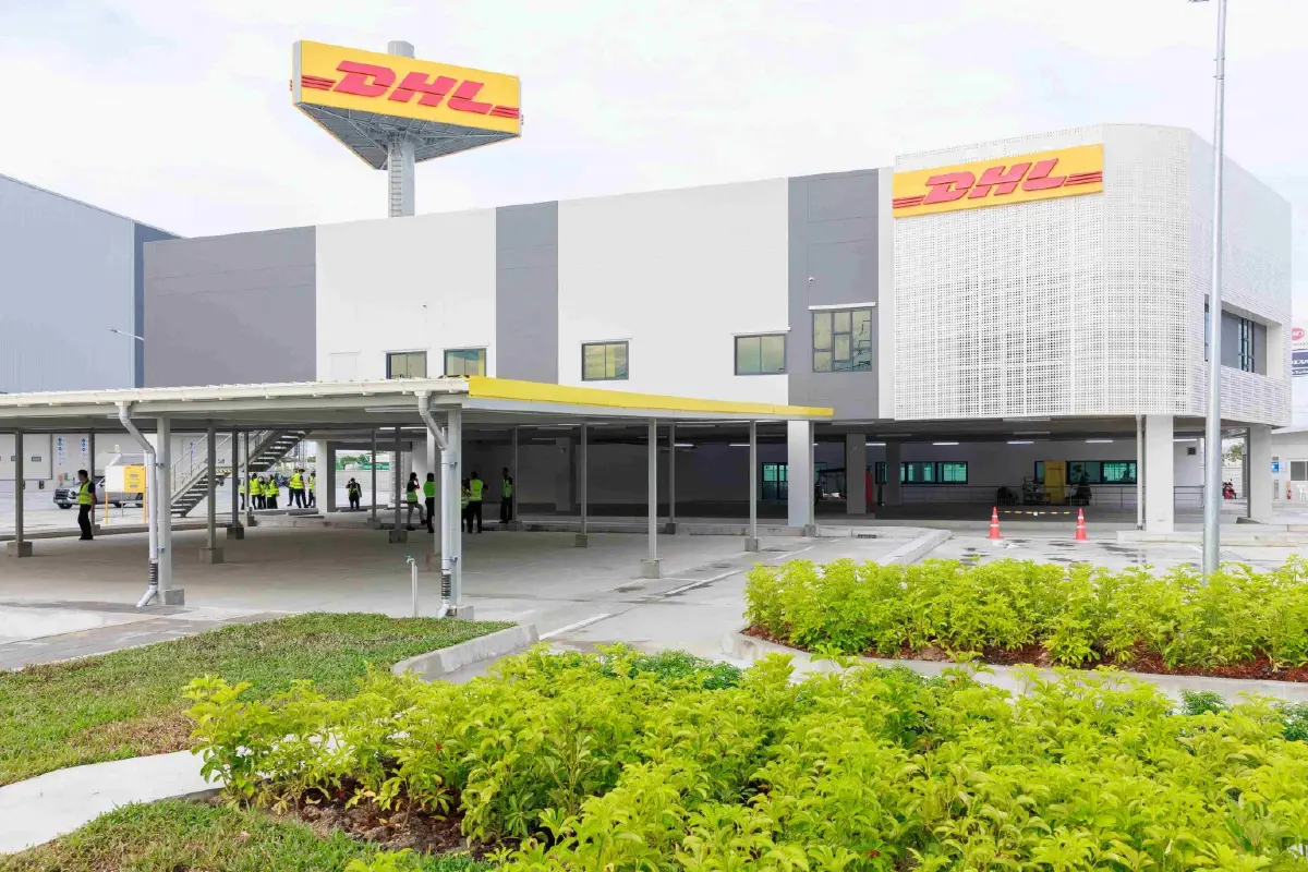 ดีเอชแอล เปิดคลังสินค้าพลังงานหมุนเวียน 100% แห่งแรกของโลกในไทย