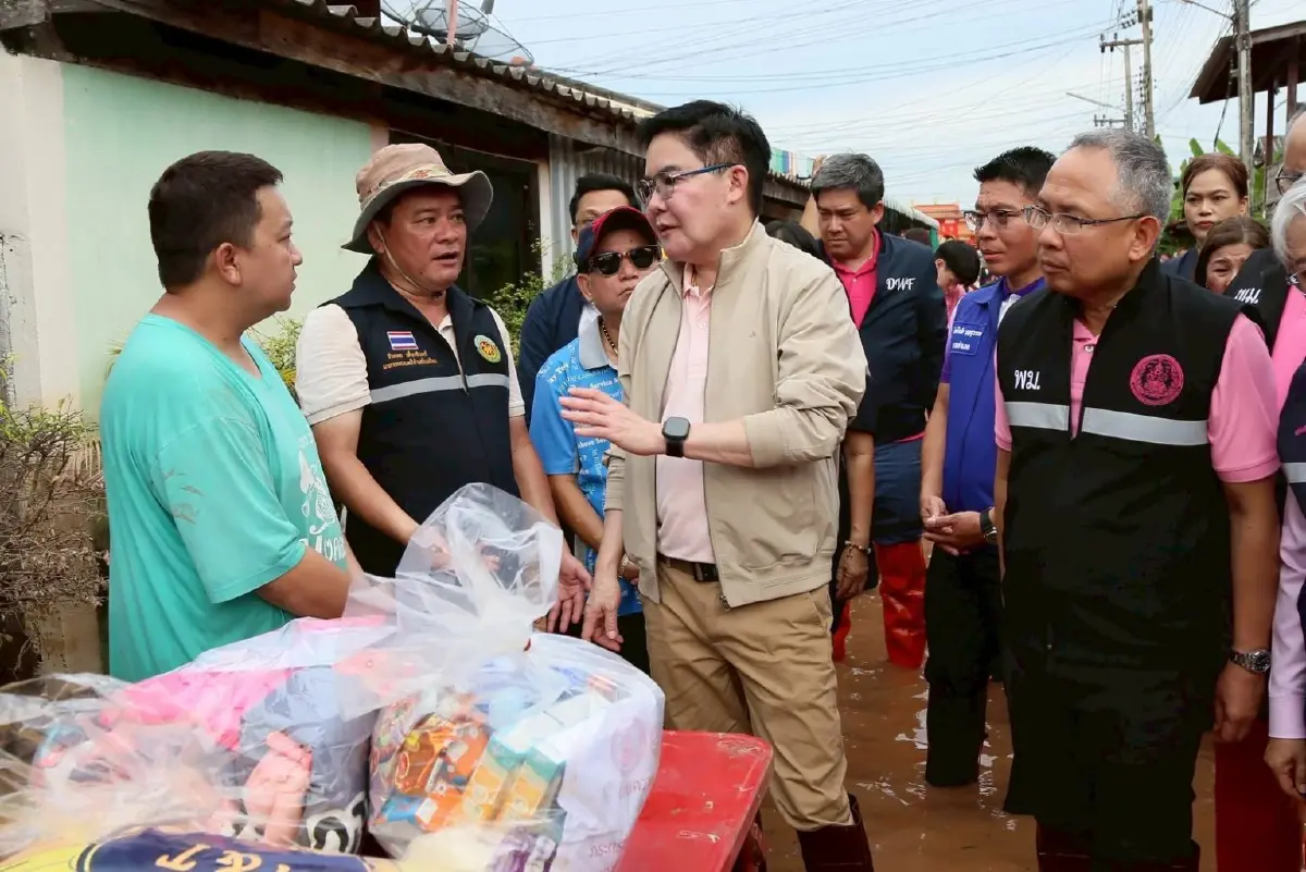 พม. สั่งด่วน! เร่งสำรวจความเสียหายจาก “บัวลอย” เตรียมฟื้นฟูเยียวยาอุตรดิตถ์