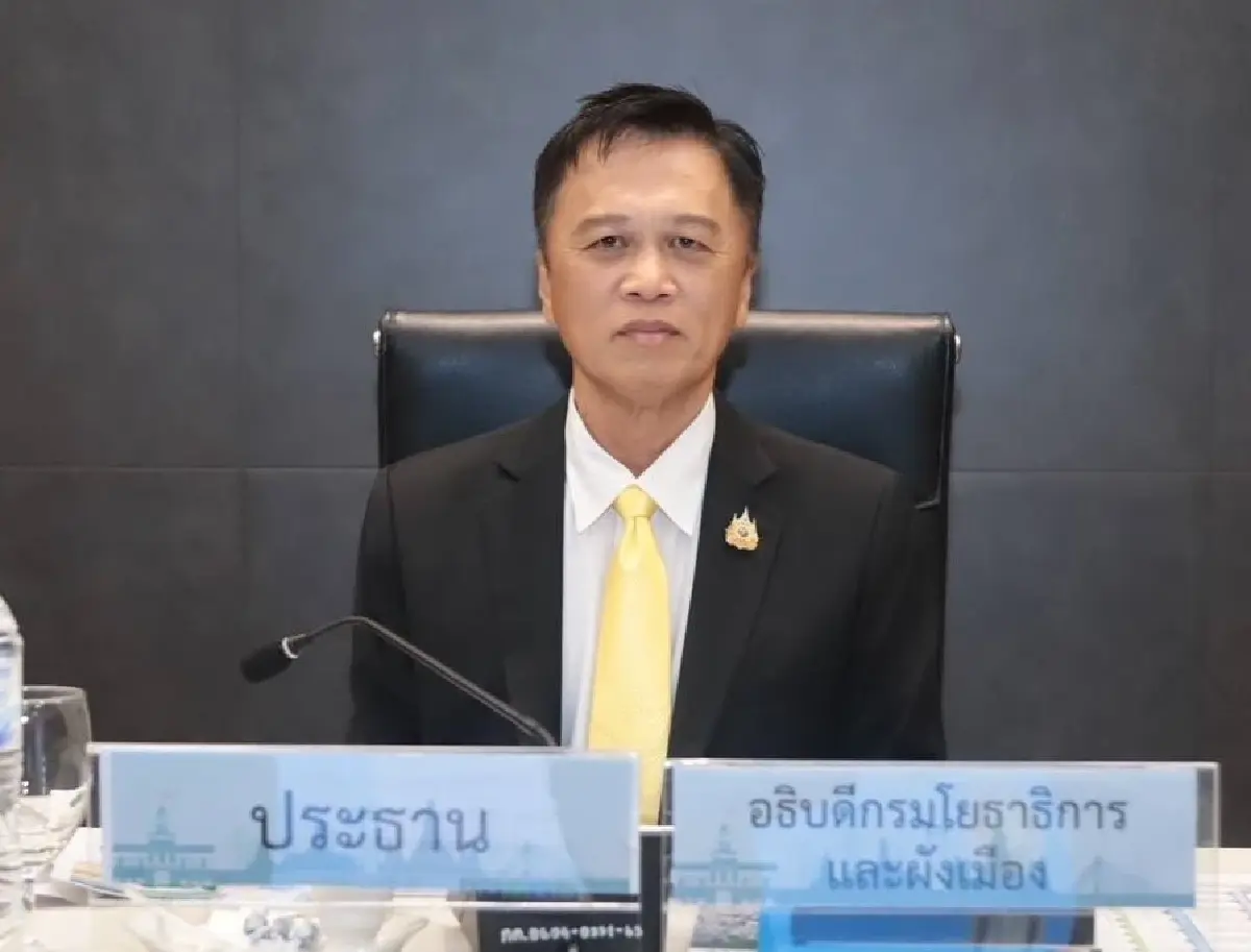 โยธาฯ เร่งเสริมคันดิน-สูบน้ำ อยุธยา หลังน้ำเขื่อนเจ้าพระยาเอ่อท่วมเสนา