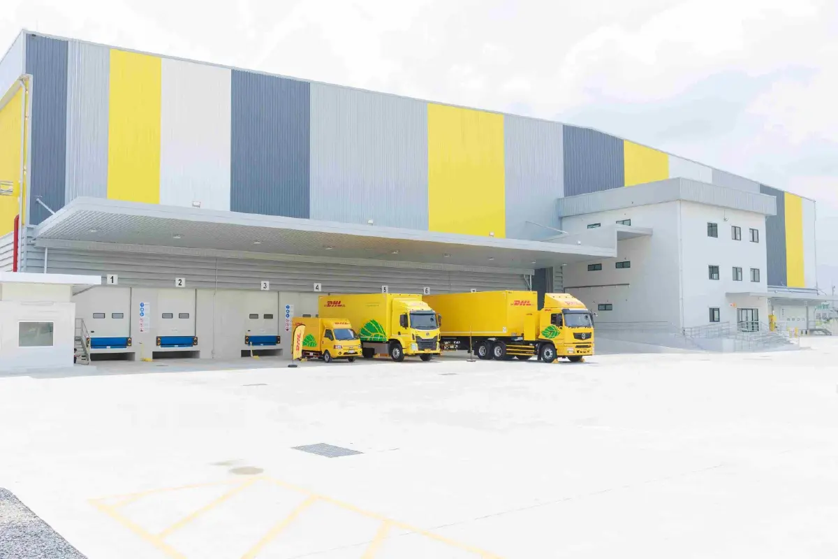 ดีเอชแอล เปิดคลังสินค้าพลังงานหมุนเวียน 100% แห่งแรกของโลกในไทย