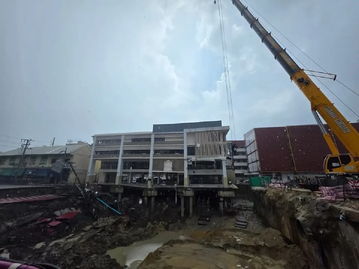 งบสร้าง 40 ล้าน - งบรื้อ 40 ล้าน วิกฤต สน.สามเสน จากหลุมยุบ