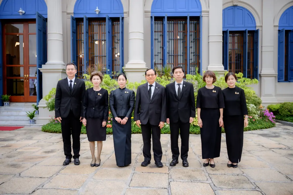 กลุ่ม ช.การช่าง ลงนามถวายอาลัย รำลึกในพระมหากรุณาธิคุณ