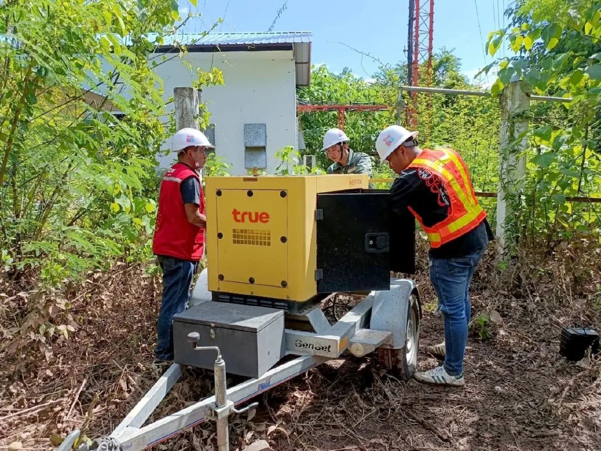 ทรูฯ ลุยน้ำท่วม จ.อุตรดิตถ์ เร่งดูแลสัญญาณ 5G/4G ช่วยผู้ประสบภัย