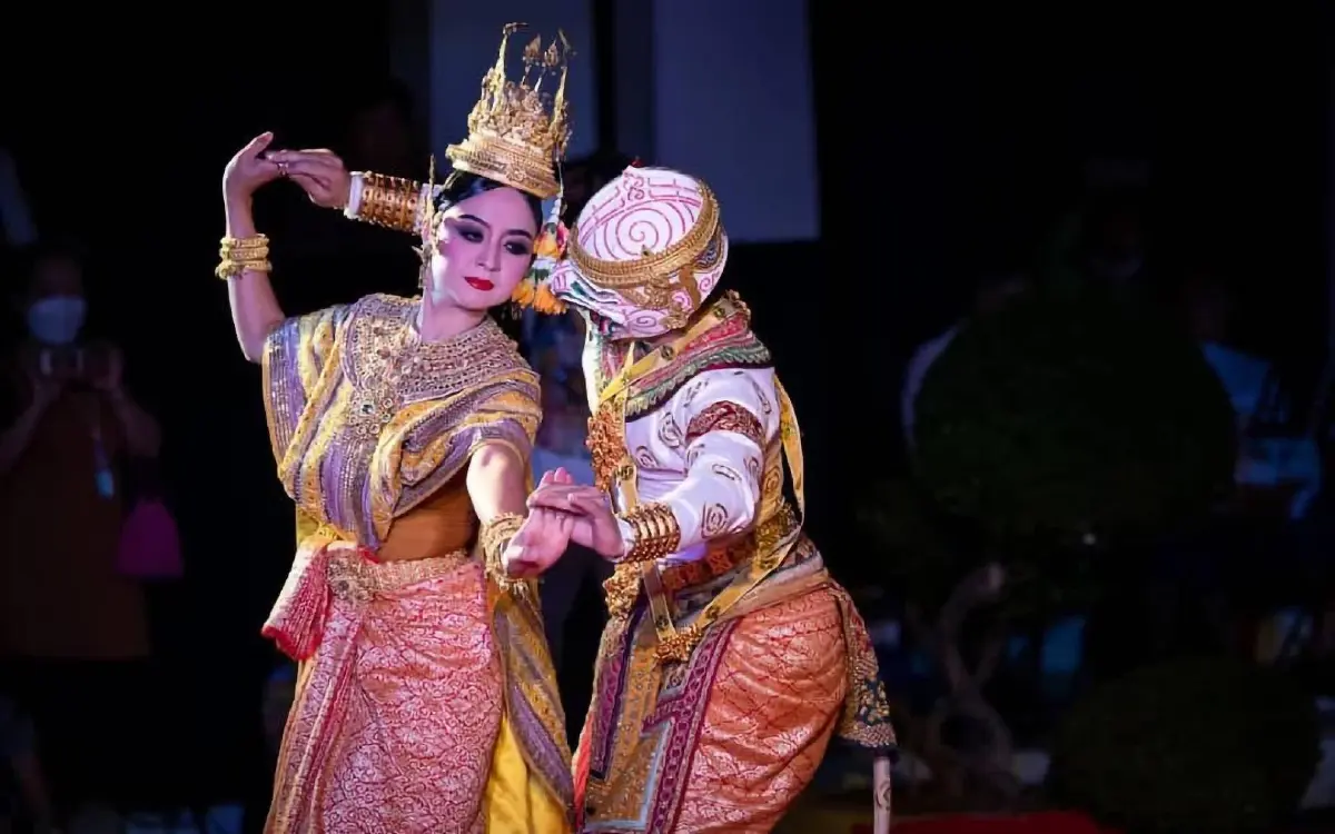 ไอคอนสยามจัด ICONSIAM THAICONIC LOY KRATHONG สืบสานประเพณีไทย