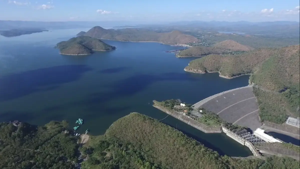 รมว.พลังงาน ลงตรวจเยี่ยม โครงการ Floating Solar 1 เขื่อนศรีนครินทร์