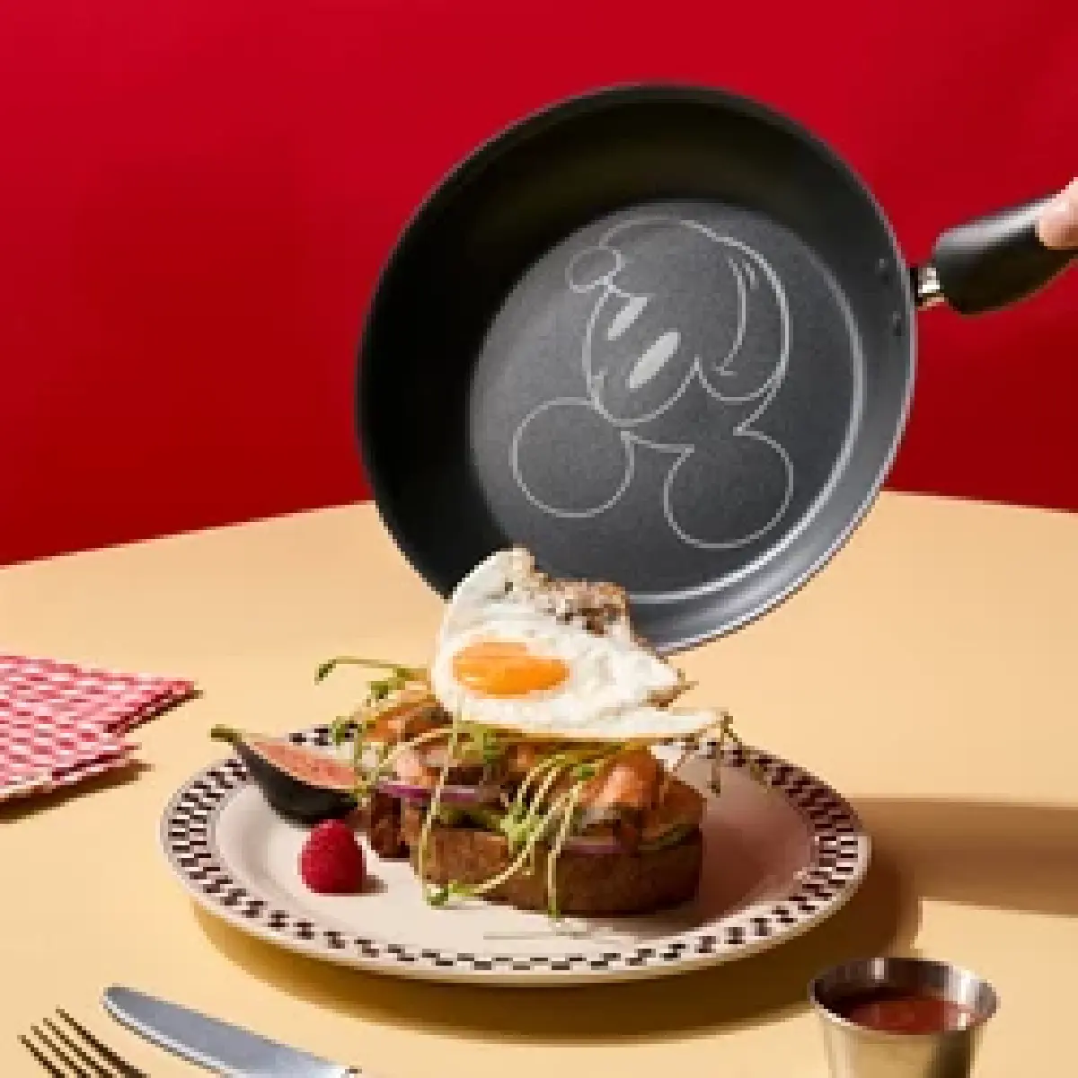 MEYER ผนึกเซ็นทรัล เปิดตัวเครื่องครัว Disney Mickey and Friends Collection ในไทย