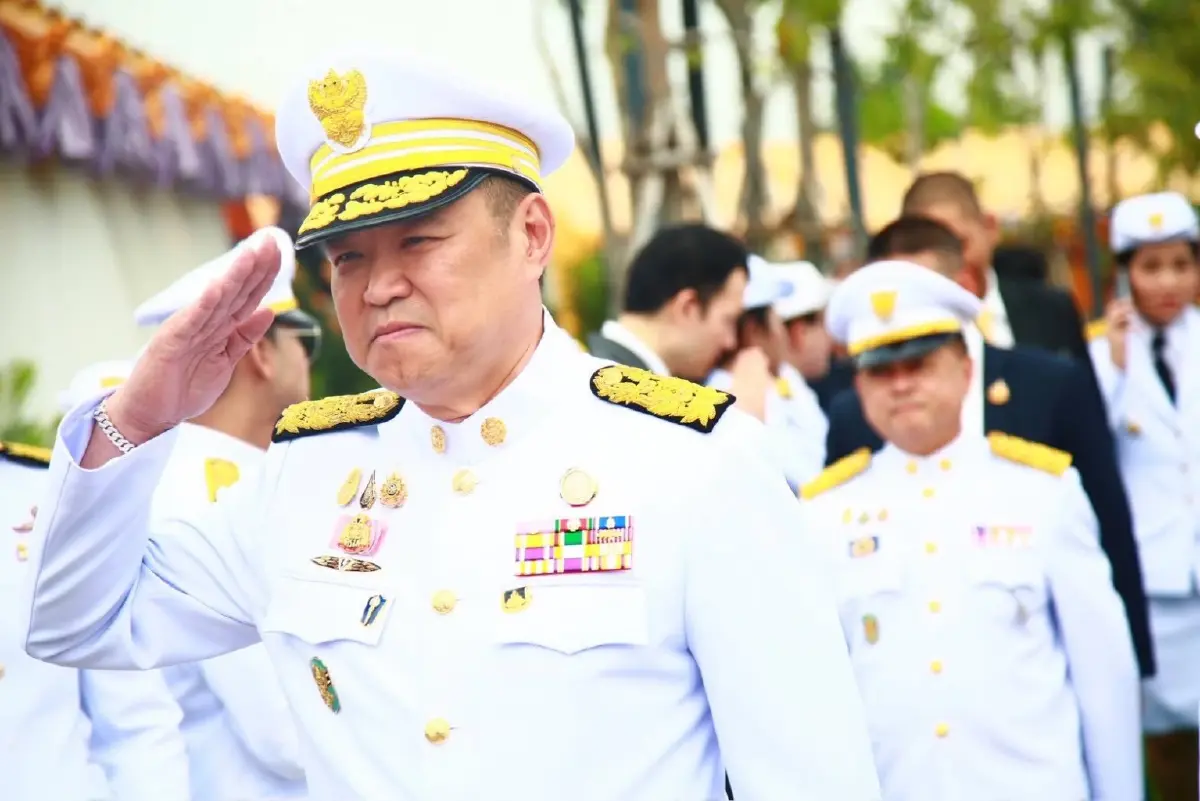 รมว.ศึกษาธิการนำจัดพิธีทำบุญ “วันนวมินทรมหาราช” รำลึกในหลวง ร.9