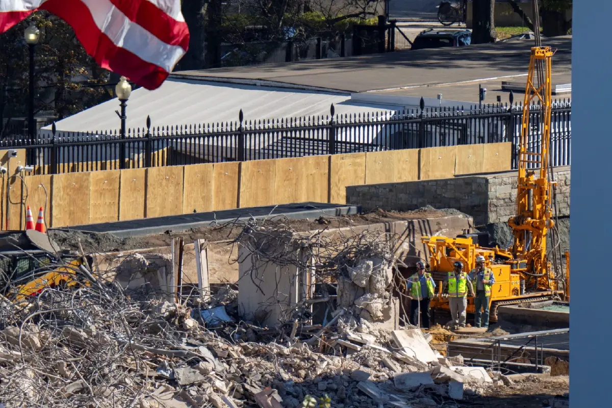 "Big Tech" ควักกระเป๋า! ทุ่มทุนสร้างห้องบอลรูมใหม่ให้ "ทรัมป์"