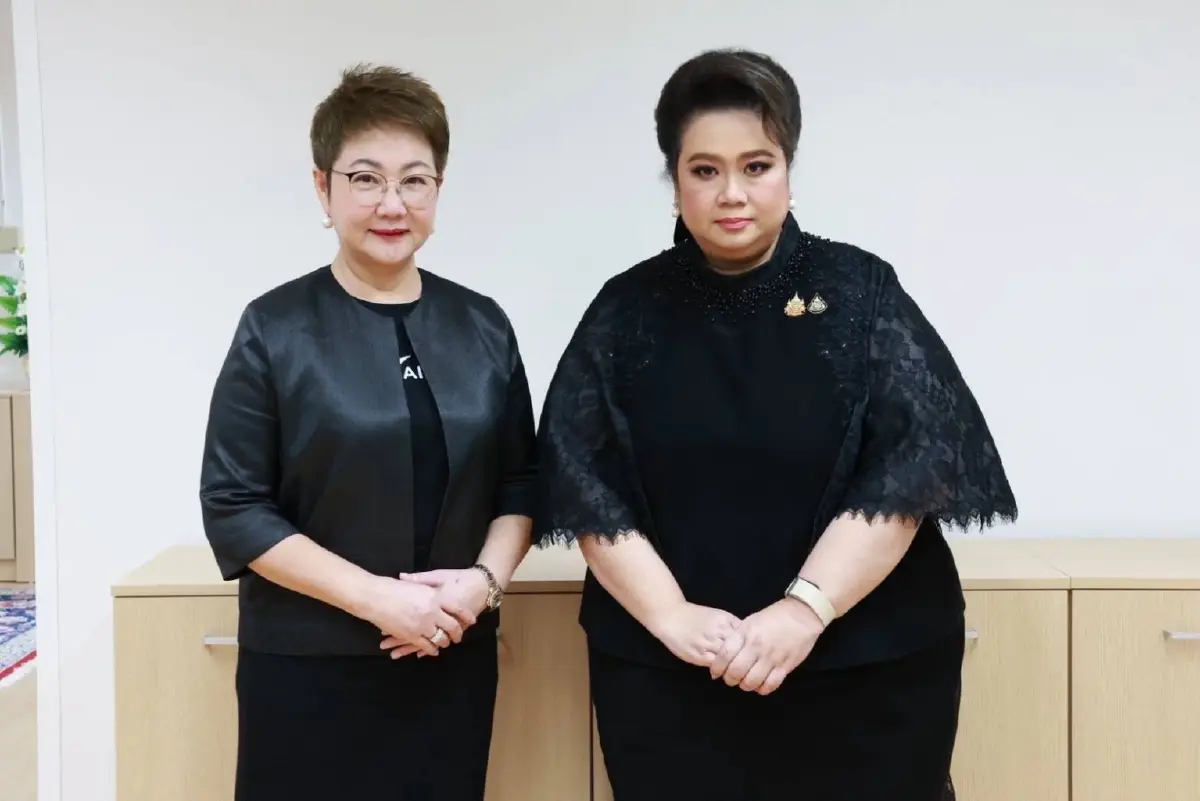 AIS ร่วมกับกรมประชาสัมพันธ์ เผยแพร่สารคดีเฉลิมพระเกียรติ “แม่ของแผ่นดิน” ผ่าน AIS PLAY