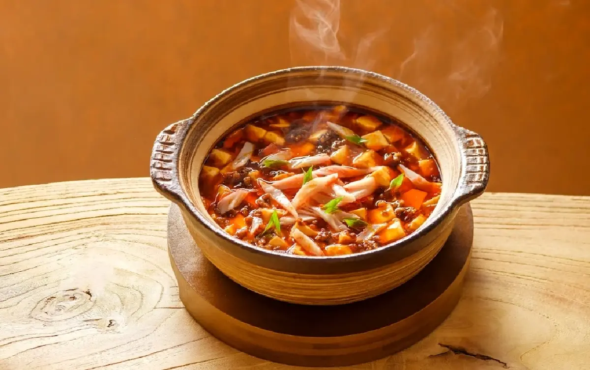 เต้าหู้หม้อไฟมาโปกับปูอัด