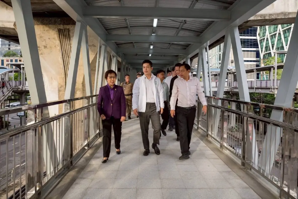 เปิดใช้แล้ว สกายวอล์ก สุรศักดิ์ – กรุงเทพคริสเตียน แก้รถติดเพิ่มความปลอดภัยประชาชน