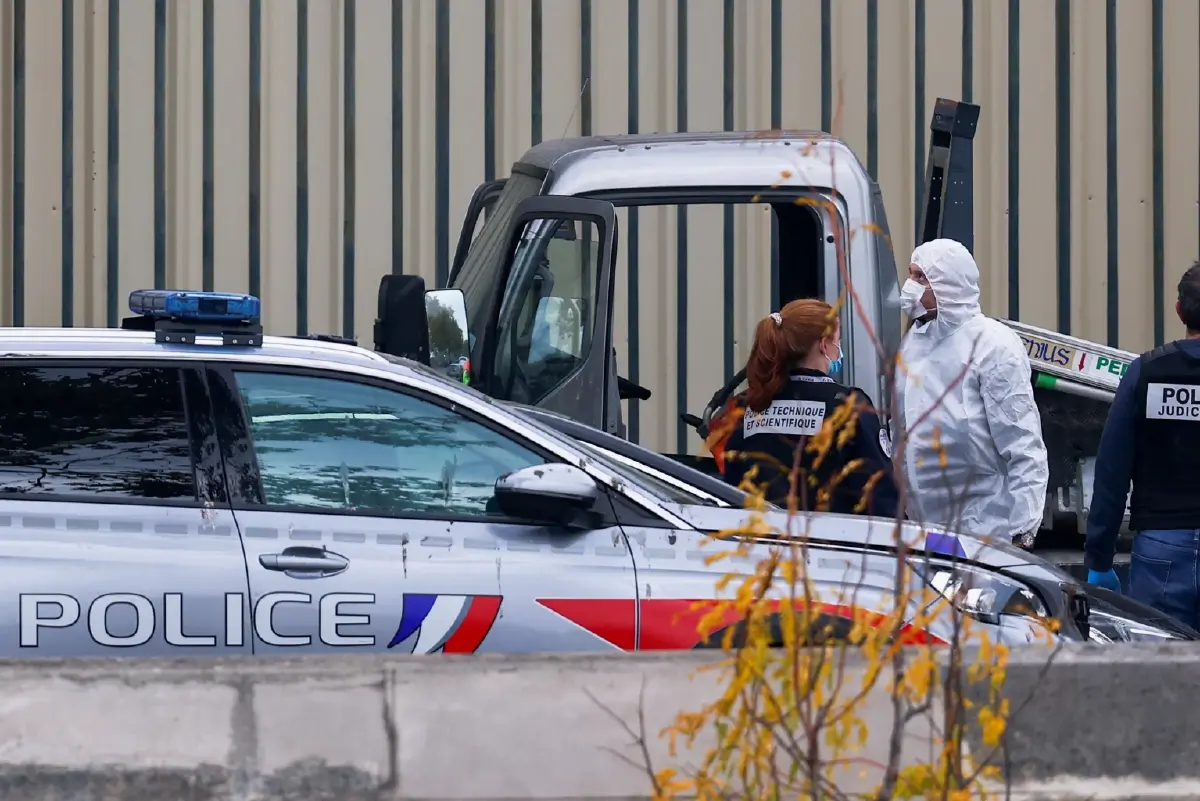 พิพิธภัณฑ์ลูฟวร์ถูกโจรกรรม สะเทือนวงการศิลปะ-วัฒนธรรมโลก