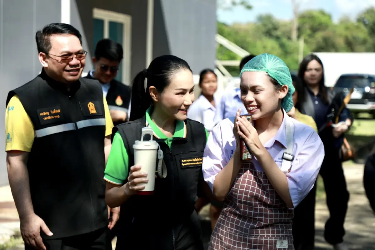 “รมว.นฤมล” เร่งปฎิรูปคุณภาพชีวิตครู ดูแลบ้านพัก-แก้หนี้ ดอกเบี้ยปีแรก 0%