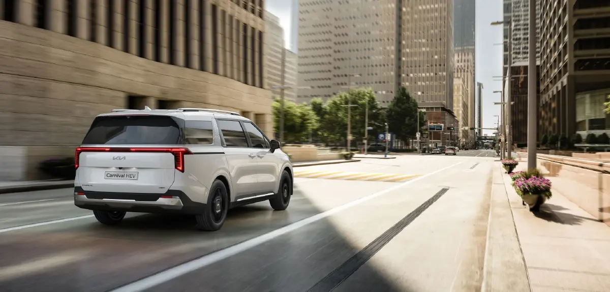 Kia Carnival HEV 7-Seater เปิดตัวรถตู้พรีเมียมไฮบริด เริ่ม 2.499 ล.
