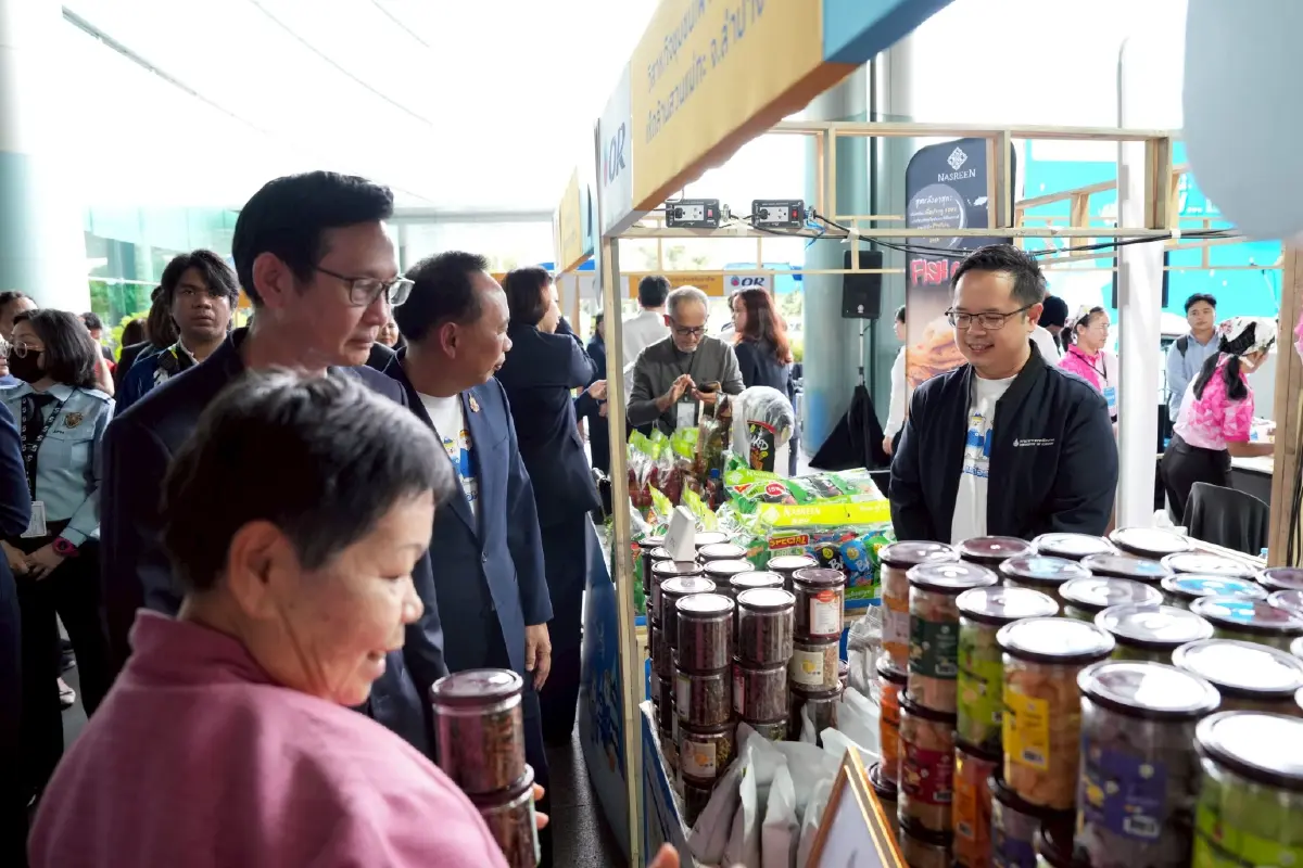 บิ๊กบริษัทพลังงาน หนุนเศรษฐกิจฐานราก ส่งเสริมผลิตภัณฑ์ชุมชน ลดใช้พลังงาน