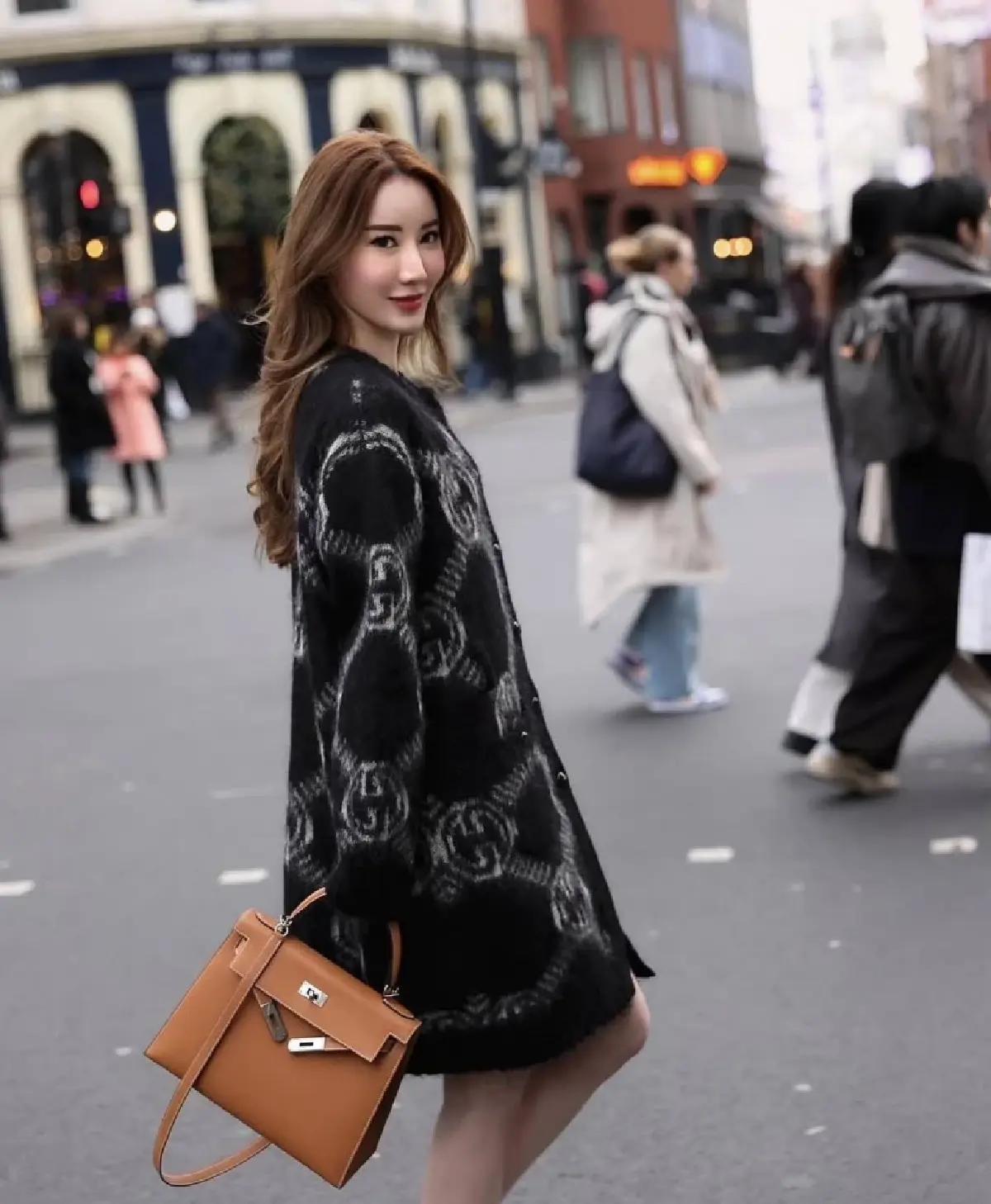 กลยุทธ์ "ปิ๊ง จิรัชญา" ปั้นธุรกิจเช่าชุดหรู ชูราคาดี-บริการไว