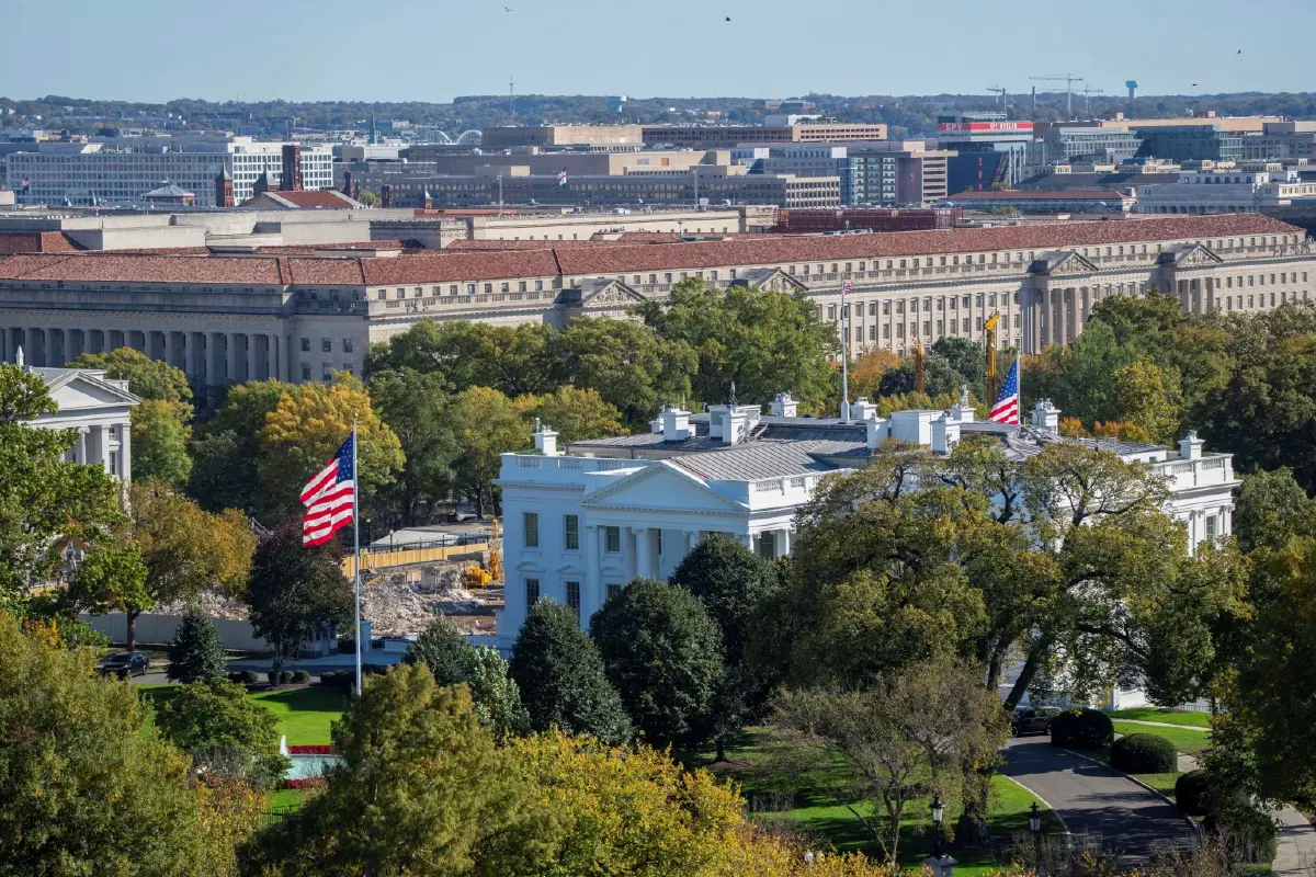 "Big Tech" ควักกระเป๋า! ทุ่มทุนสร้างห้องบอลรูมใหม่ให้ "ทรัมป์"