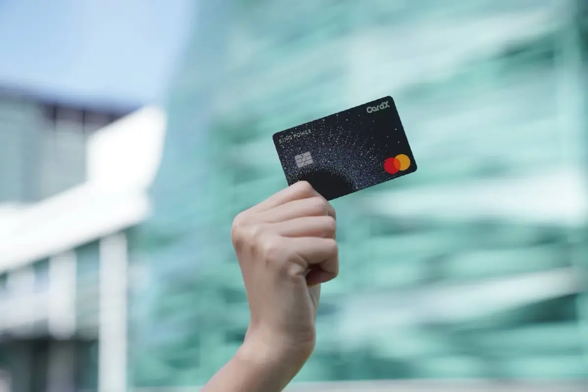 CardX ผนึก King Power เปิดตัวบัตรเครดิตดีไซน์ใหม่ ตอกย้ำเพื่อนร่วมทางนักเดินทาง