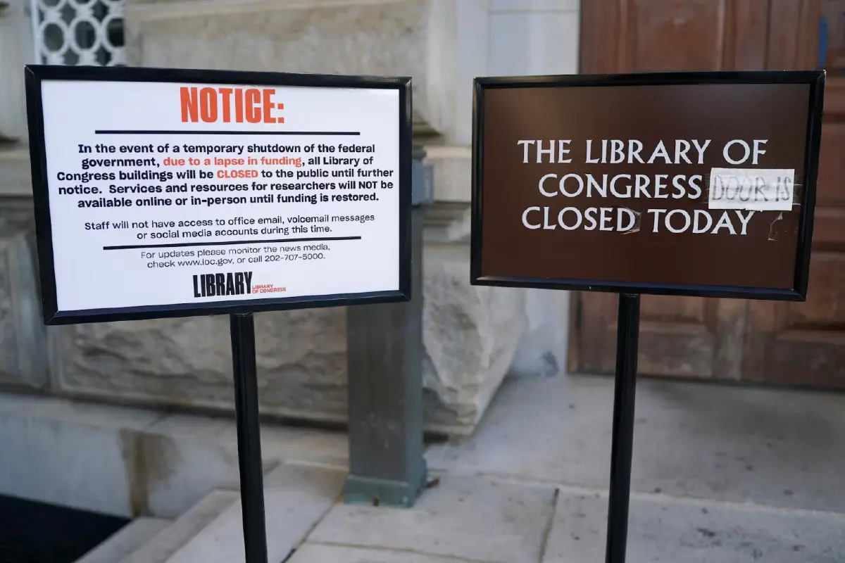 ผลกระทบจากการชัตดาวน์ของรัฐบาลสหรัฐ ยังต่อเนื่องอย่างน้อย 3 วัน