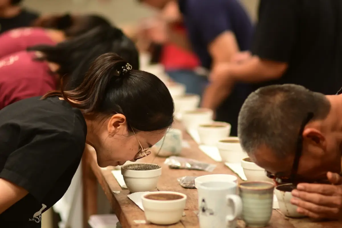 Cupping Coffee กระบวนการชิมและประเมินคุณภาพของกาแฟอย่างเป็นระบบ ผ่านการให้คะแนนกาแฟคุณภาพจากผู้เชี่ยวชาญ