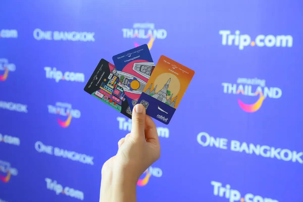 Trip.com ดันแคมเปญรับไฮซีซันท่องเที่ยว แจกบัตร BTS รุ่นพิเศษ 10,000 ใบ