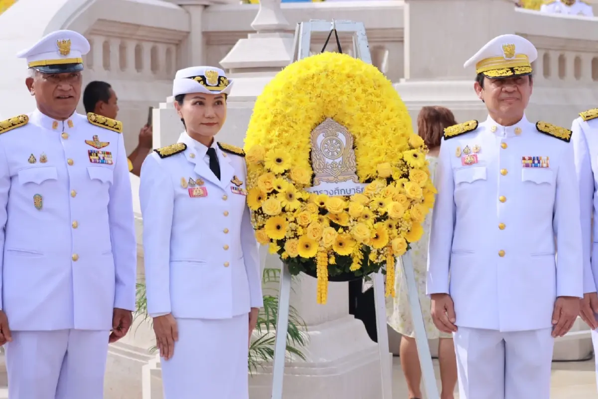 รมว.ศึกษาธิการนำจัดพิธีทำบุญ “วันนวมินทรมหาราช” รำลึกในหลวง ร.9