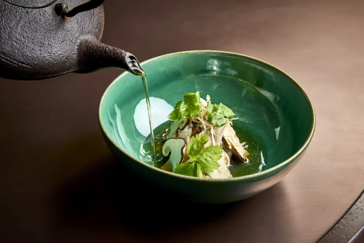 เซ็นทาราชูเสน่ห์อาหารเจไทยสู่เวทีโลก เสิร์ฟเมนูวีแกนจากภูเก็ตถึงดูไบ