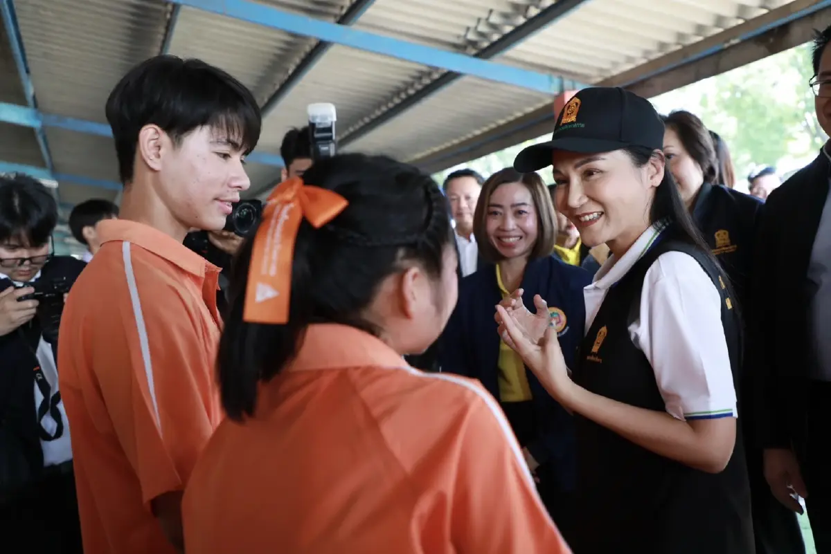 “นฤมล” แก้ปัญหา รร.ชายขอบ ปรับสวัสดิการครู-เยียวยาค่าอาหารนักเรียน