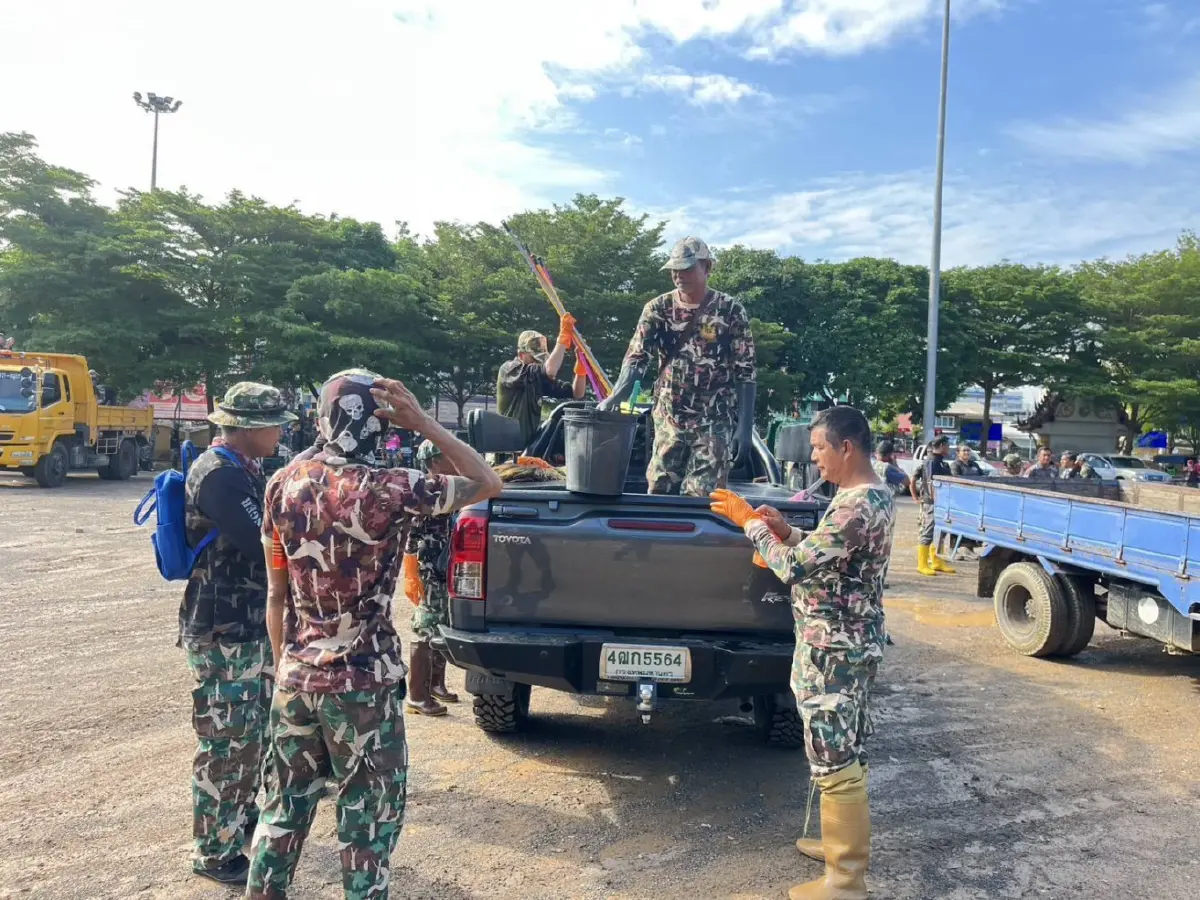 ผลปฏิบัติการ 'บิ๊กคลีนนิ่ง' สงขลา วันแรก! เก็บขยะได้กว่า 300 ตัน