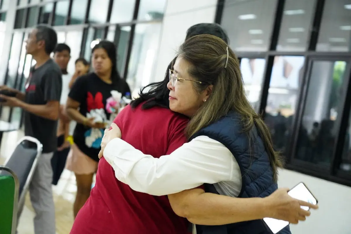 "สุดารัตน์" ลงหาดใหญ่ จับมือภาคการศึกษา ซ่อมพาหนะ-เครื่องใช้ไฟฟ้า