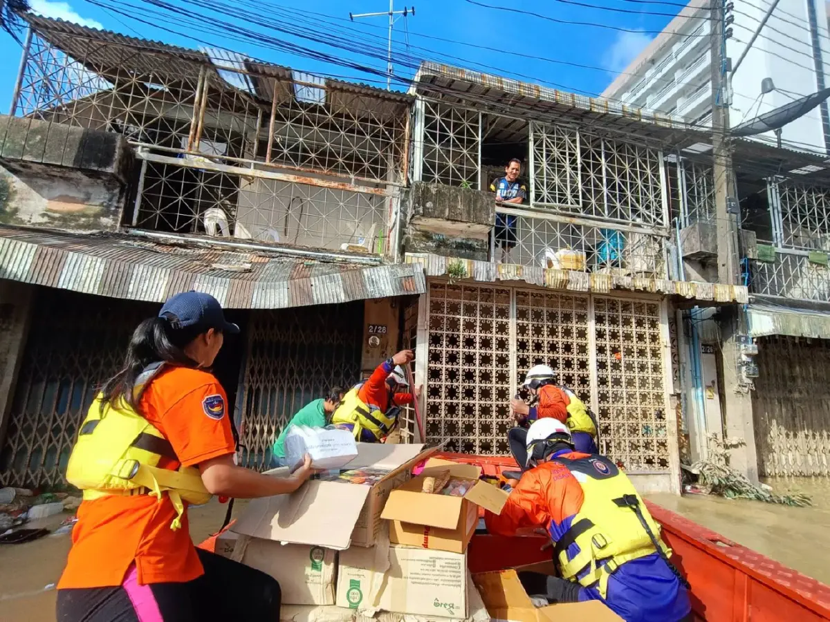 'เลขาฯ มูลนิธิอาสาเพื่อนพึ่ง (ภาฯ)' เผยถึงภารกิจลำเลียงอาหารส่งไปยัง รพ.หาดใหญ่