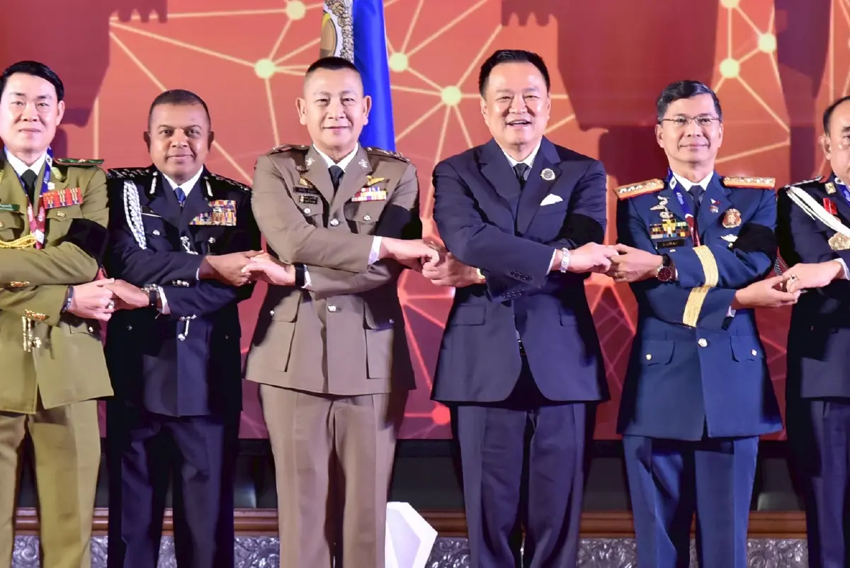 นายกฯอนุทิน ประกาศปราบปรามสแกมเมอร์ไม่เว้นนักการเมือง