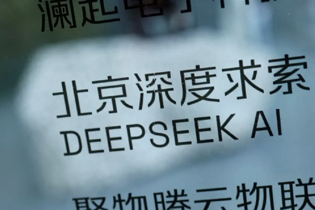 นักวิจัย DeepSeek เตือน AI จะเข้ามาทำงานแทนมนุษย์เกือบทั้งหมด