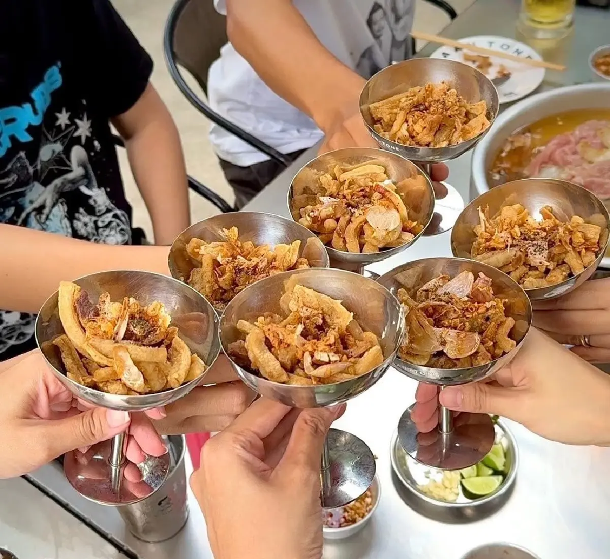 จาก 15,000 สู่ 10 ล้านใน 7 เดือน! "ตั๊กบ้านโตน"หมูกระทะที่ฮอตสุด@อุทัยธานี