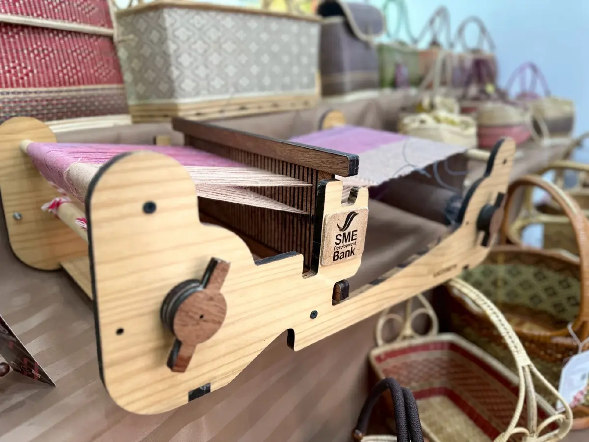 กี่ทอผ้าแบบใหม่